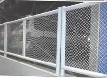 優(yōu)質(zhì)防護(hù)屏障 橋梁護(hù)欄網(wǎng)、小區(qū)圍網(wǎng)與桃形護(hù)欄網(wǎng)的專業(yè)解析